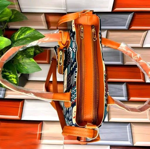 Tribal Print Tote Handbag with Sling Strap Pouch – Stylish and Spacious
