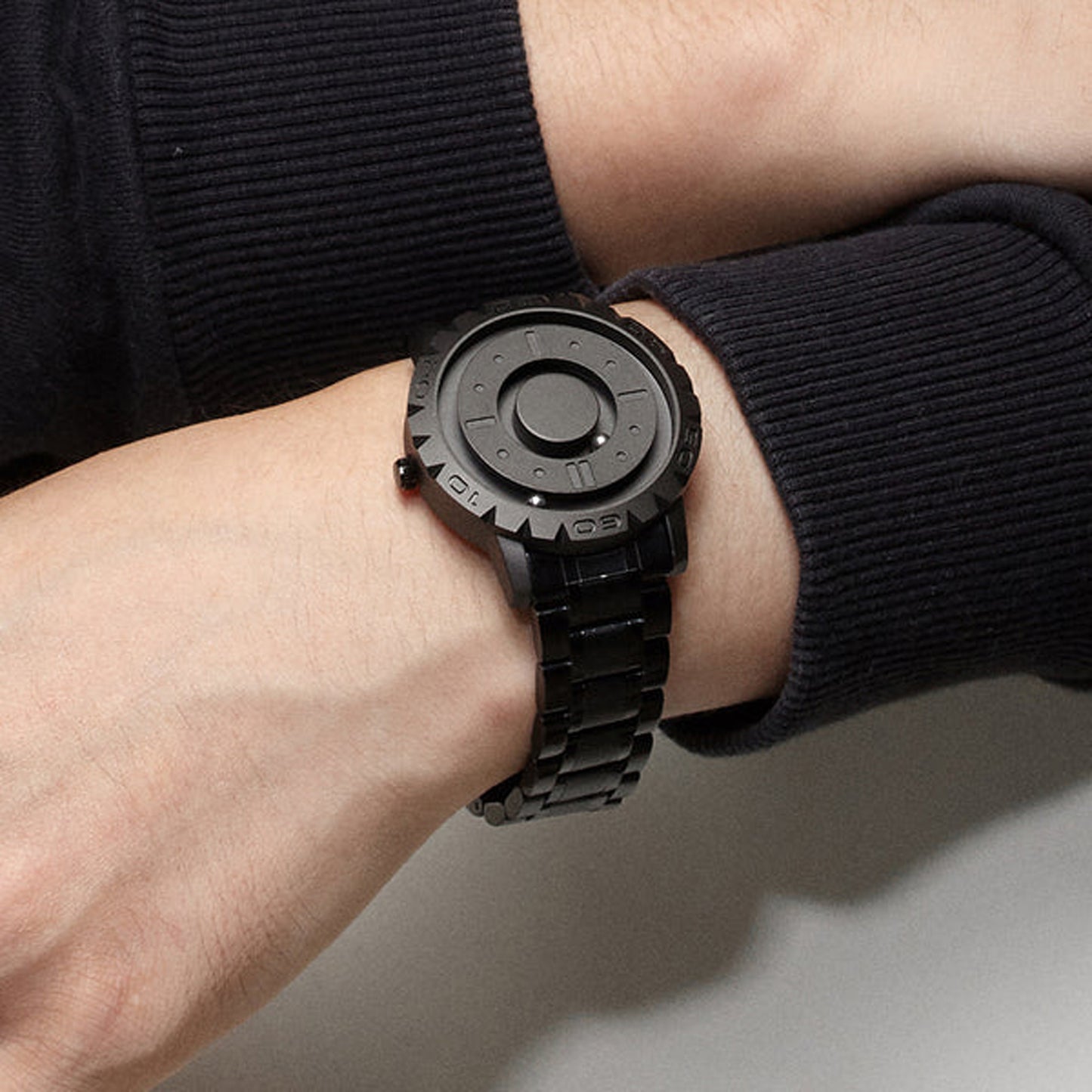 RealBuff Magnetic Men's Analog watch